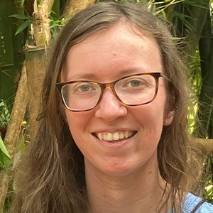 Sophie Lockwood<small><br>Department of Ecology and Evolution<br>University of Chicago</small>
